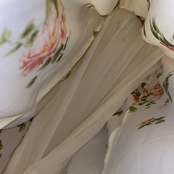 Moonsea Floral Dress - Picture 8 of 9